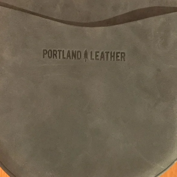 Portland Leather Round Crossbody Bag - Gray - Picture 3 of 6